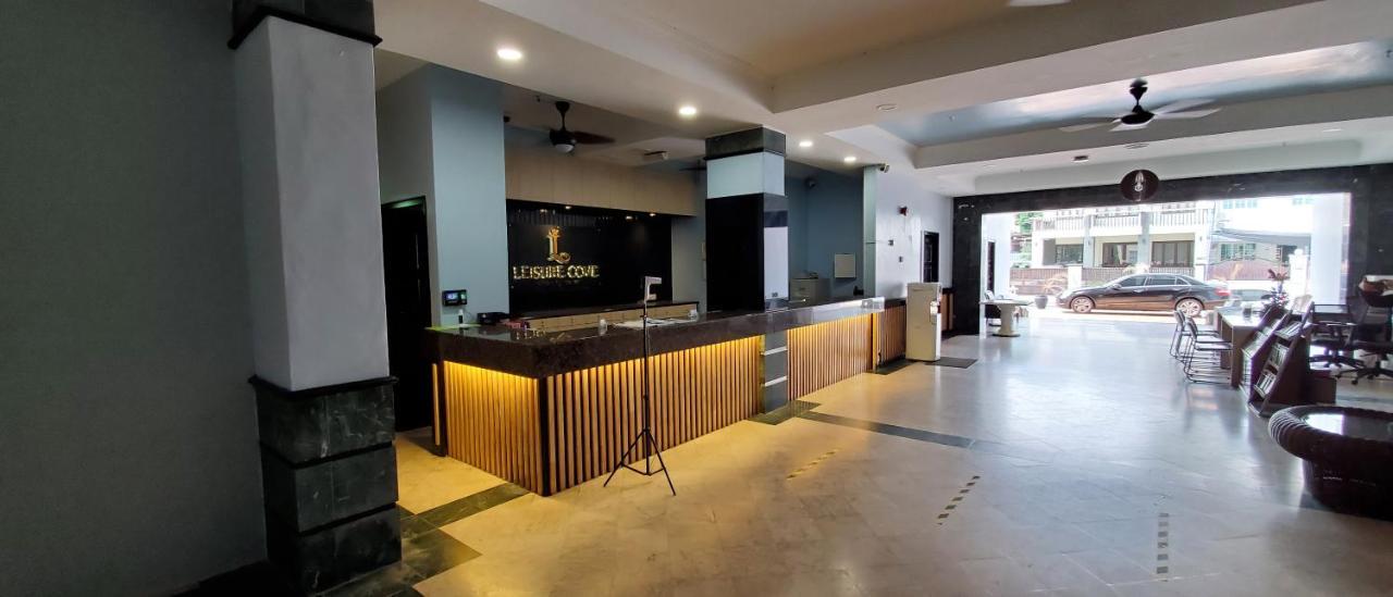 Leisure Cove Hotel And Apartments George Town Exterior photo