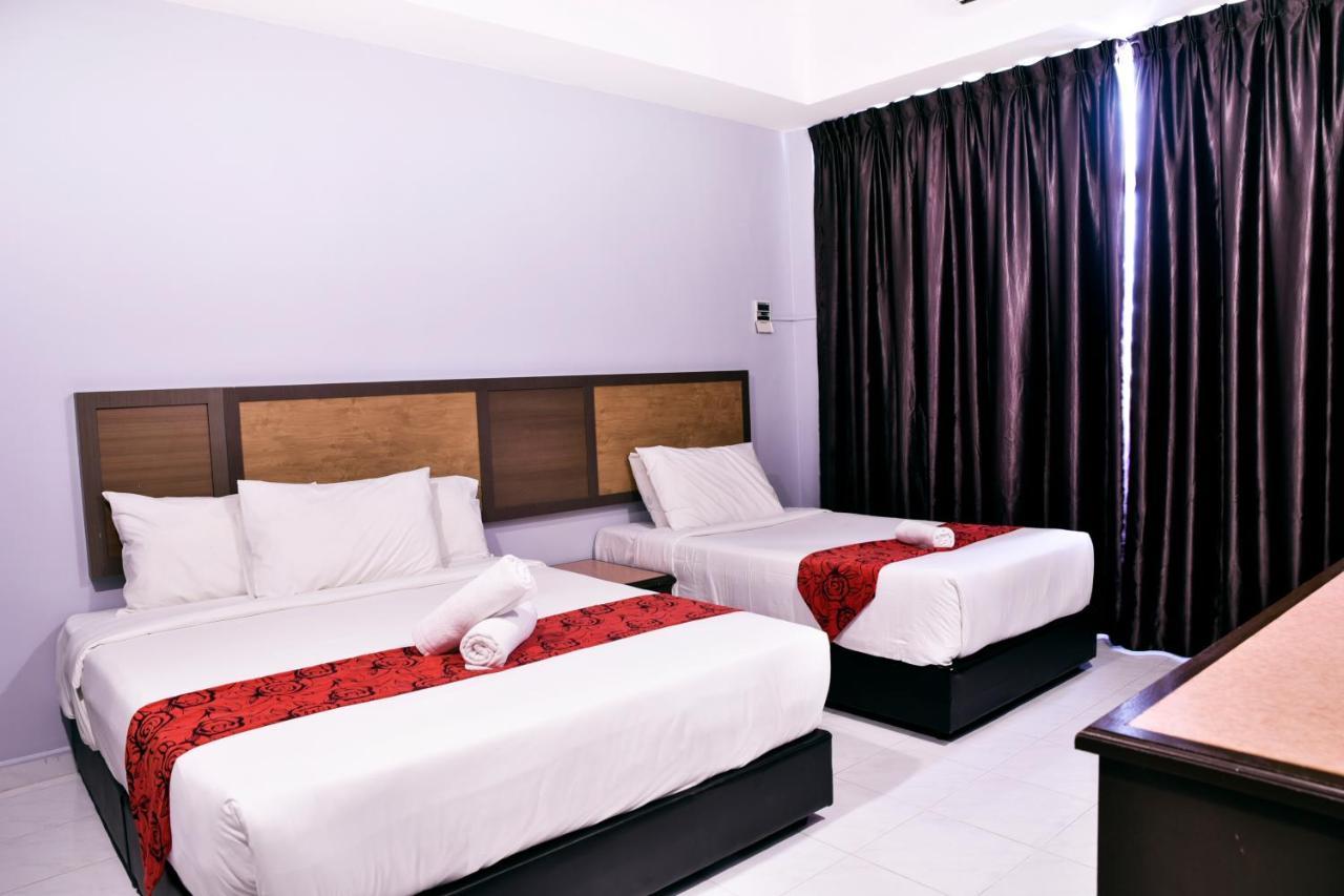 Leisure Cove Hotel And Apartments George Town Exterior photo